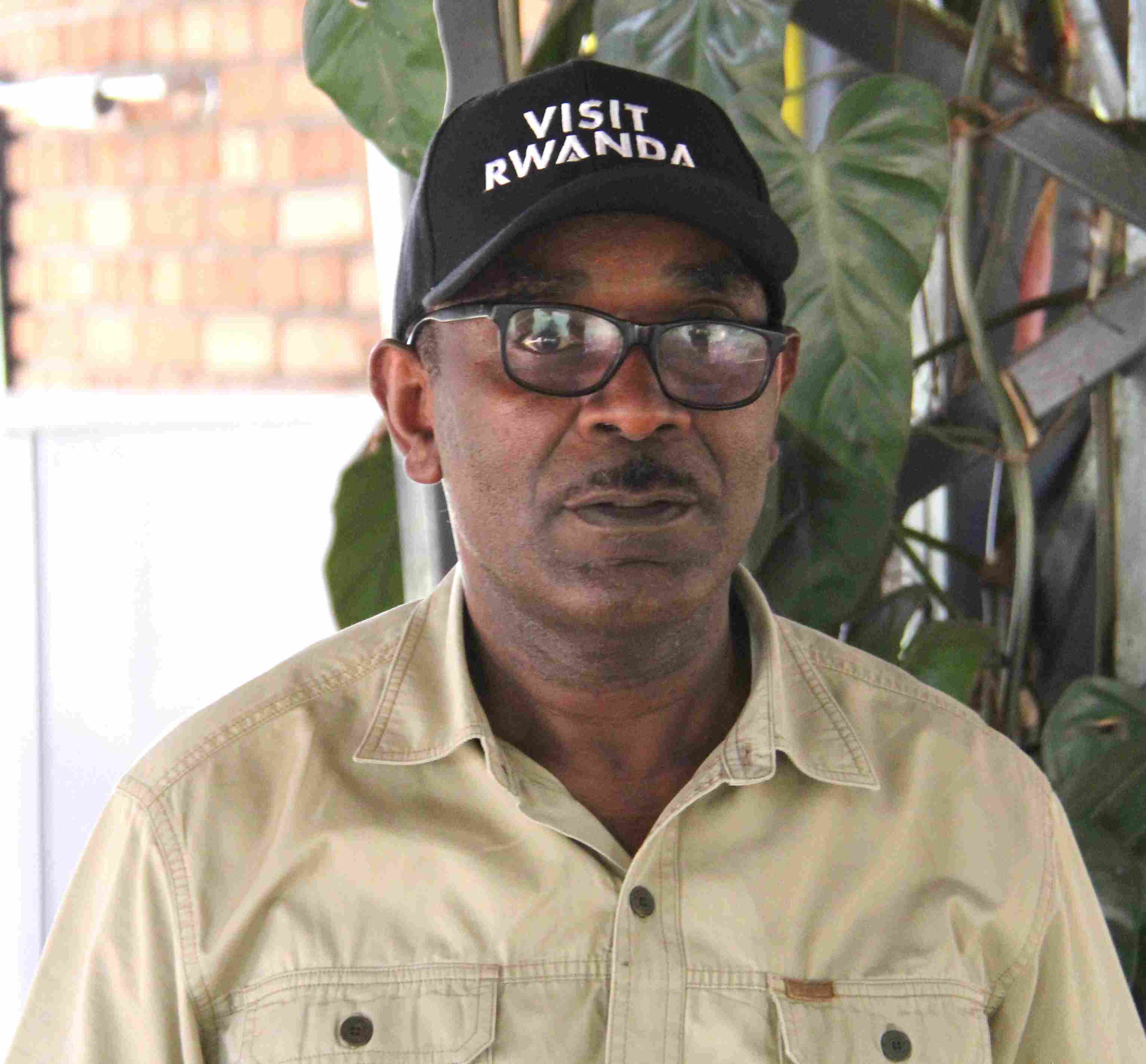 Charles SERUSHYANA